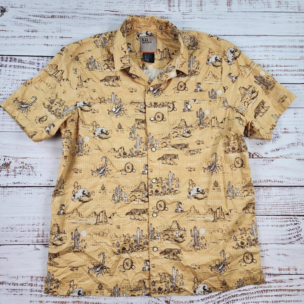 5.11 Tactical Mens Medium Desert Print Short Sleeve Button Up Shirt 71209